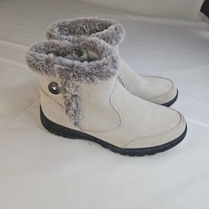 Khombu Beige Fur-Trimmed Winter Boots